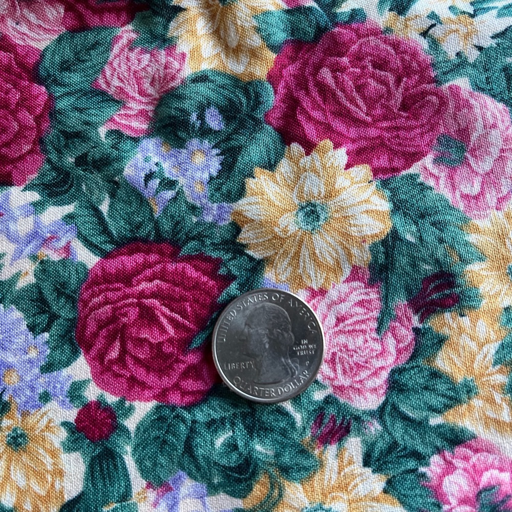 Cotton Quilt Fabric~ Pretty Pink Roses